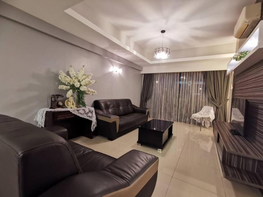 Glamorous At Kinta Riverfront Apartment Ипох Экстерьер фото